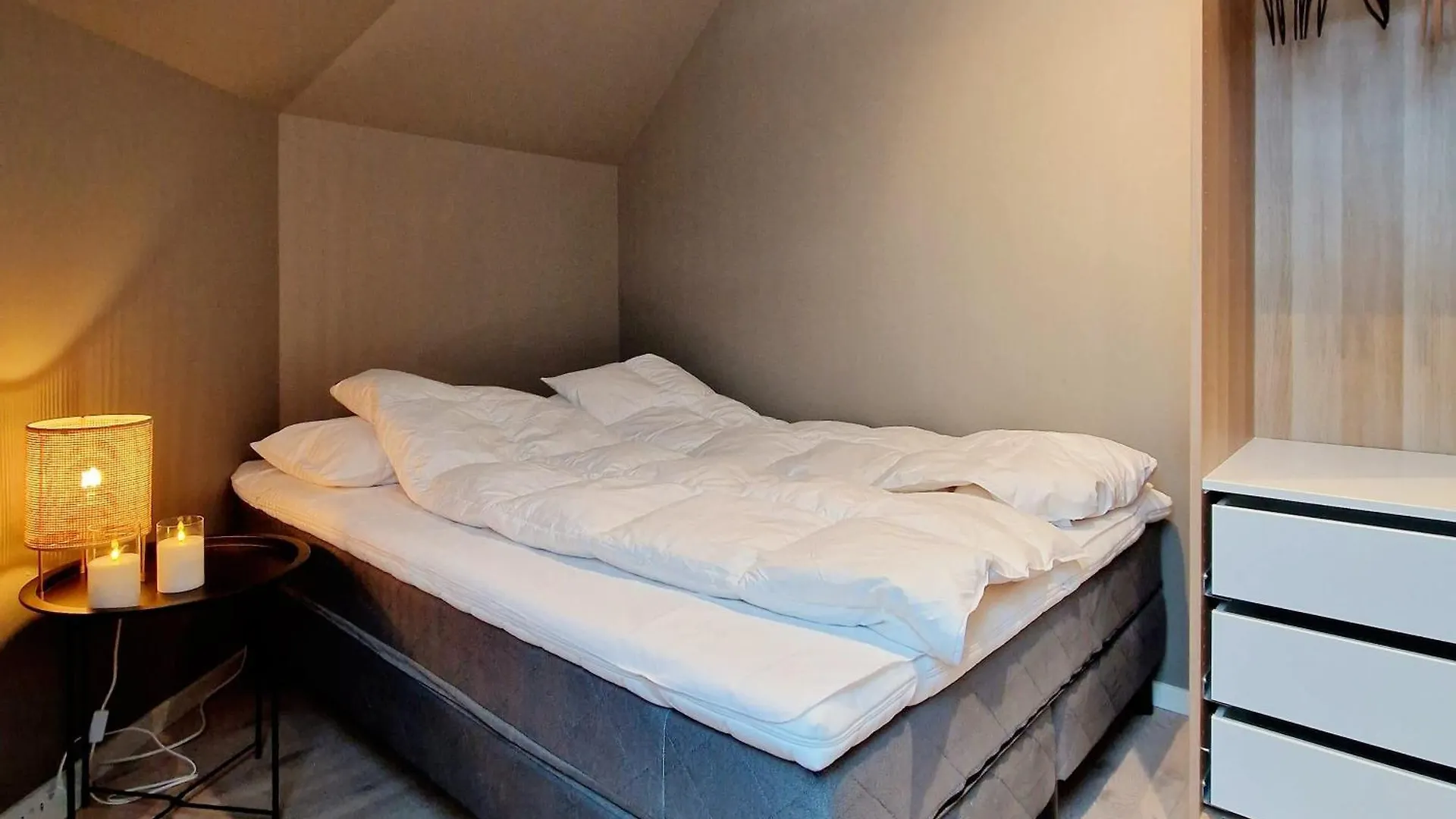 Top Floor In The Middle Of Town - Great Beds Μπέργκεν 0*,